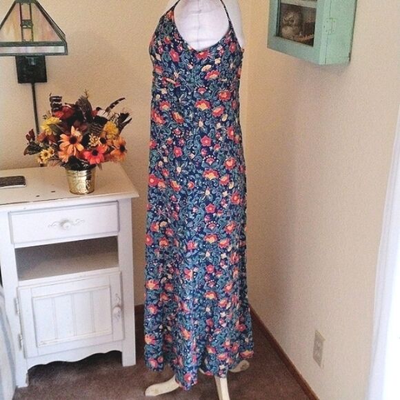 Retro Floral Maxi Sun Dress - Picture 4 of 8